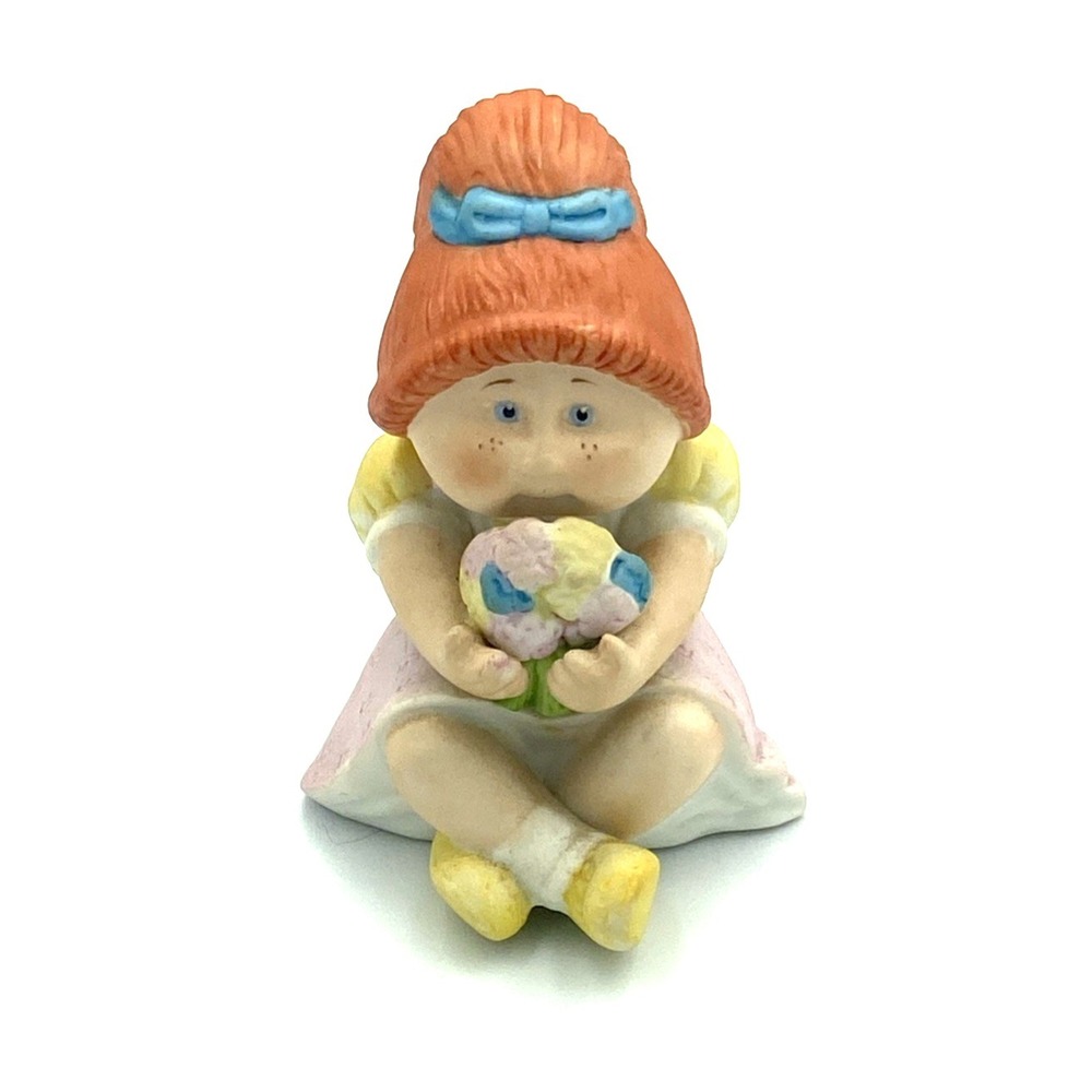 Vintage Cabbage Patch Kids Porcelain Figurine Red Head Girl w/Flowers 1984